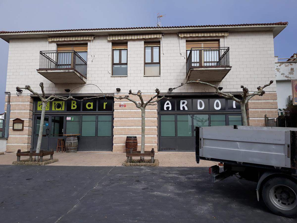 Hostal Ardoi Zizur Mayor Esterno foto