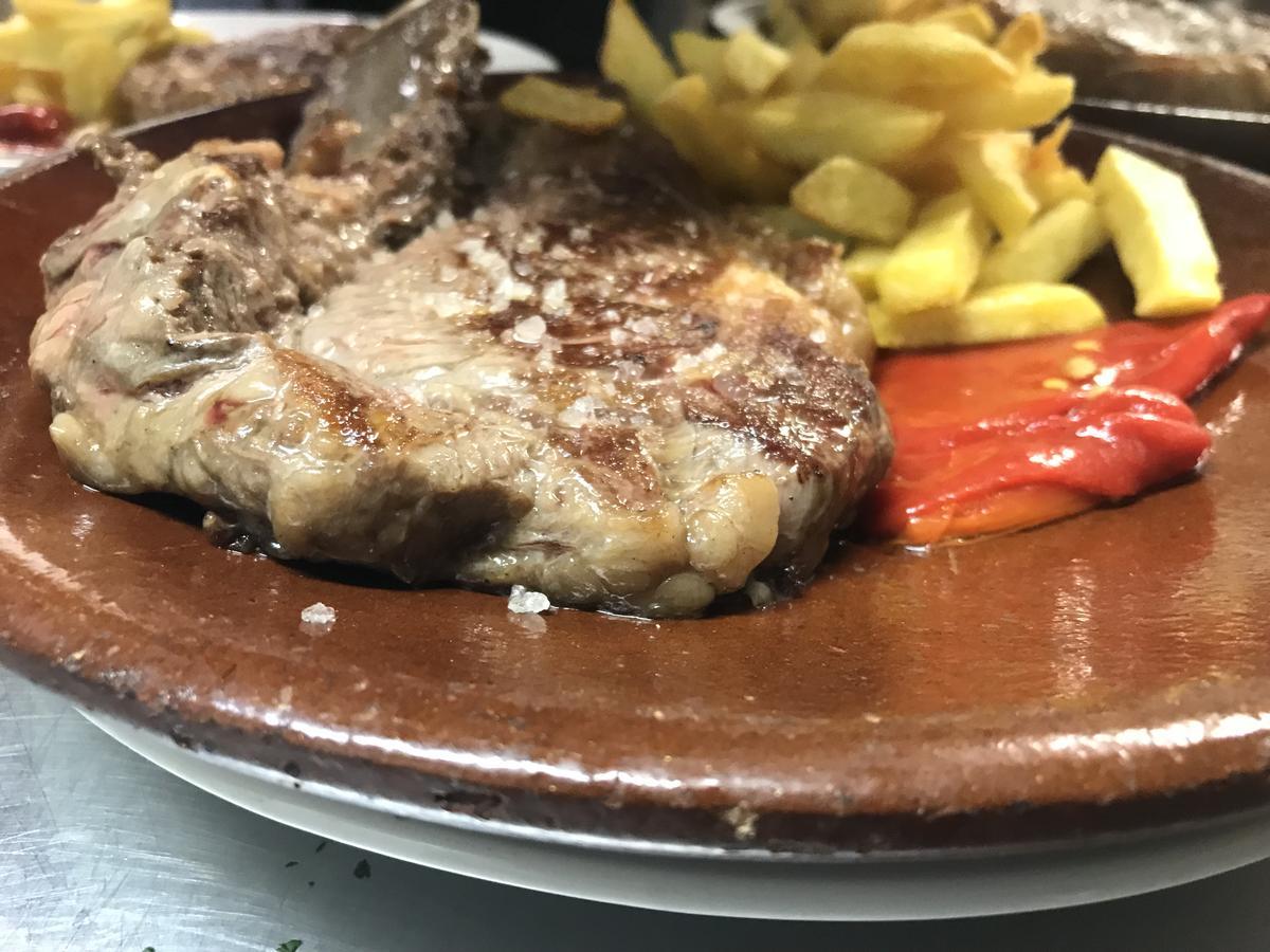 Hostal Ardoi Zizur Mayor Esterno foto