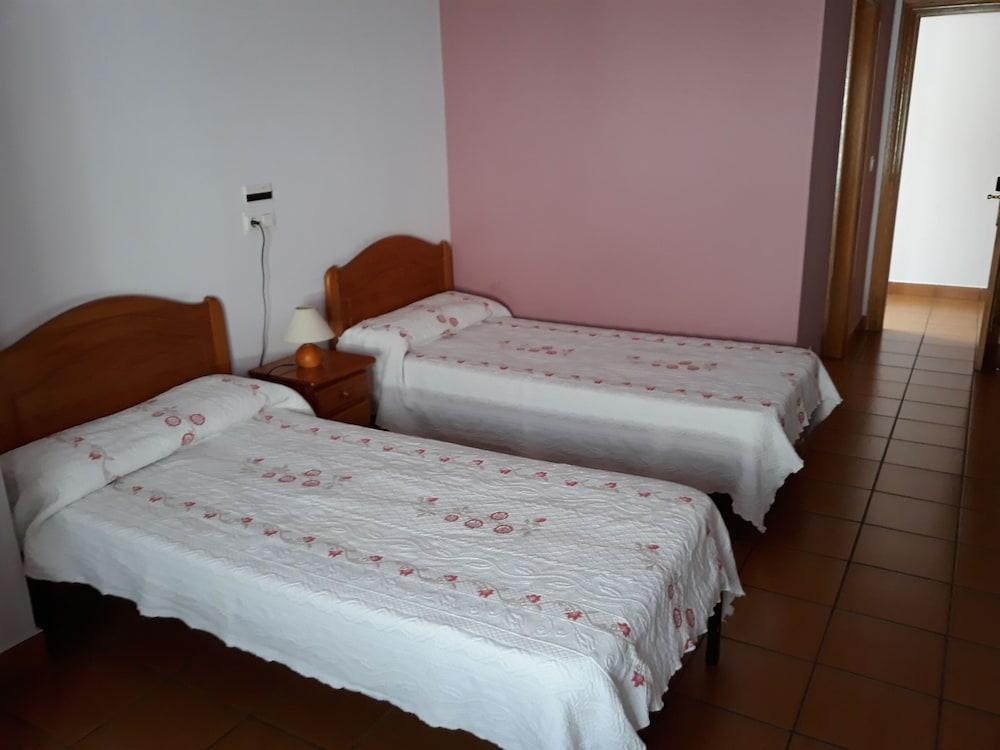 Hostal Ardoi Zizur Mayor Esterno foto